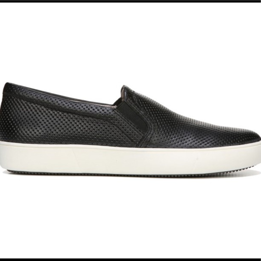 STEVE MADDEN SLIDE ONS